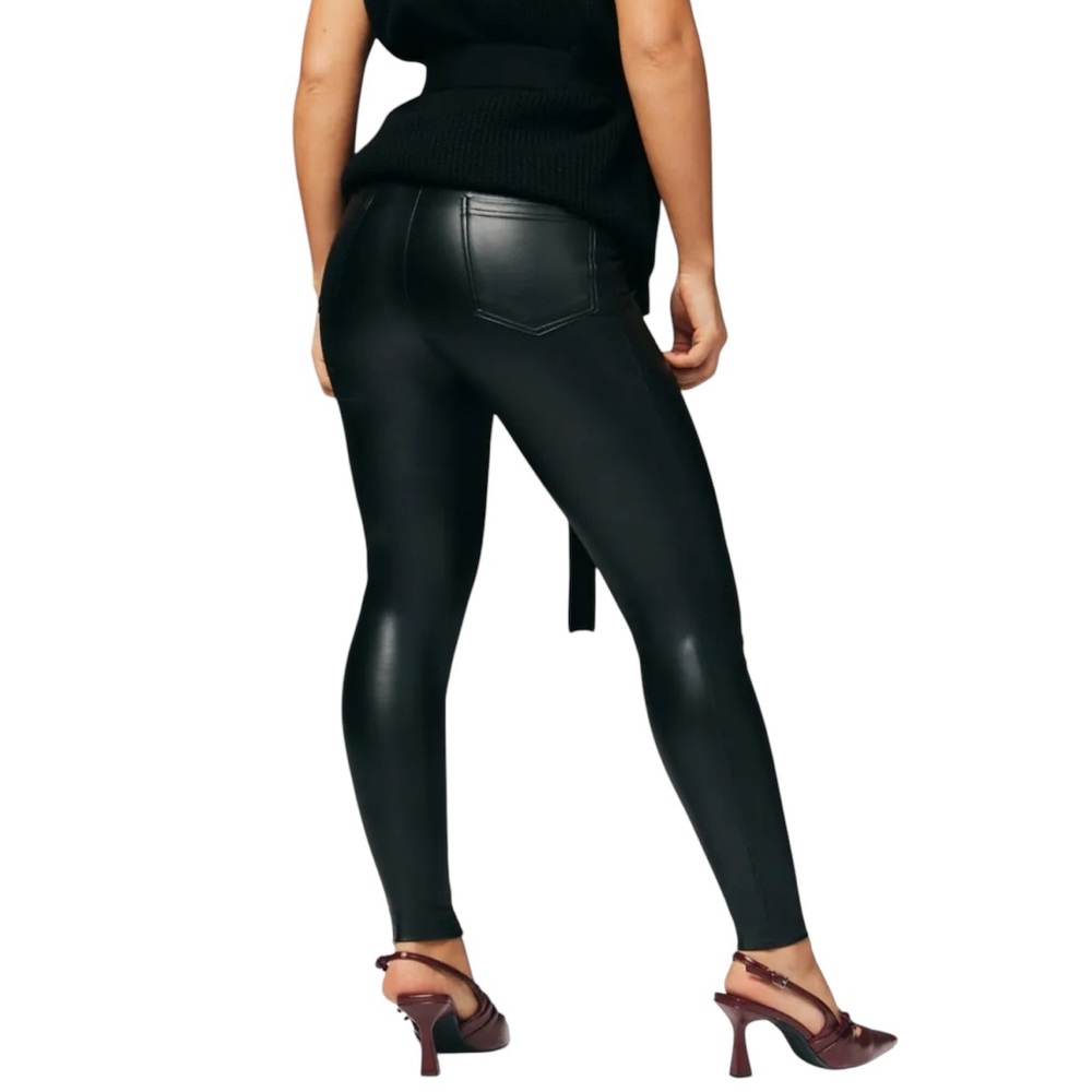 Rue21•Freedom Flex Mid Rise Faux Leather Jegging Black